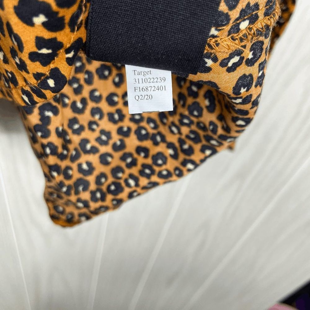 Who What Wear Tie Front Top Cheetah Print Blouse Womens Size Large - Picture 9 of 9